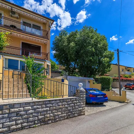 Car Apartamento